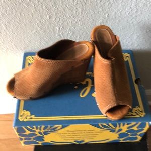 Suede platforms!
